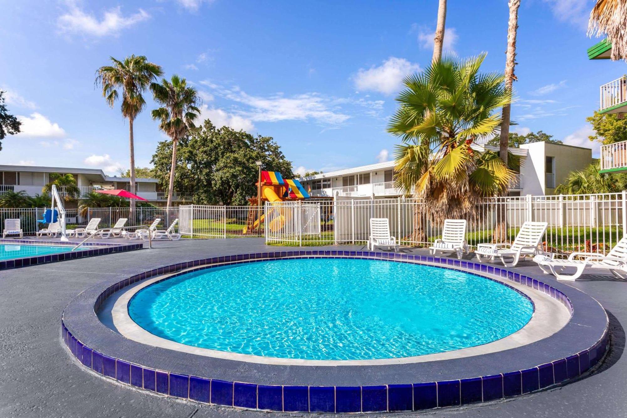 Developer Inn Maingate, A Baymont By Wyndham Kissimmee Ngoại thất bức ảnh